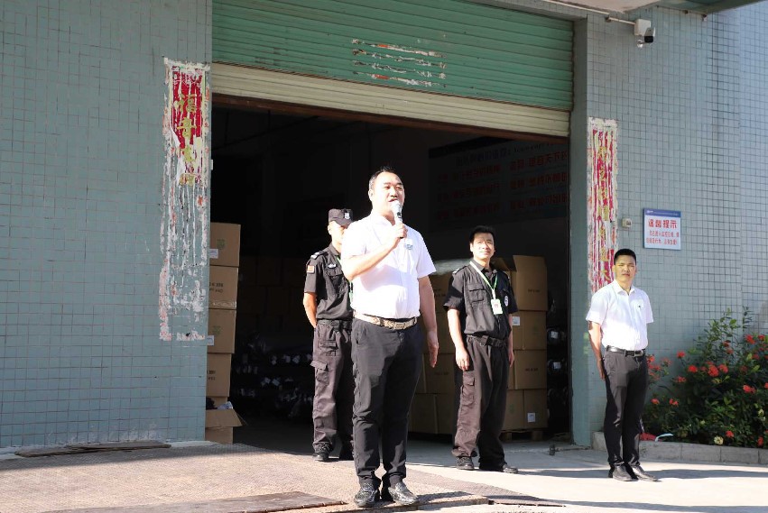 電腦包,禮品包,時(shí)尚包,雙肩包,恩典科技箱包,定制生產(chǎn)廠家