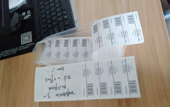 禮品背包定制,雙肩背包生產(chǎn)廠家,雙肩背包廠家,包包定制廠家,背包定制