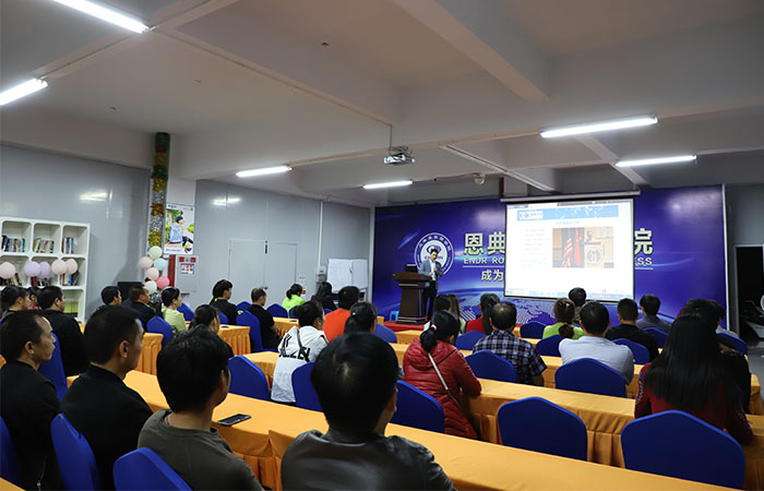 箱包廠家,雙肩背包定制,新秀麗商務(wù)雙肩背包訂做,禮品背包定制,雙肩背包廠家