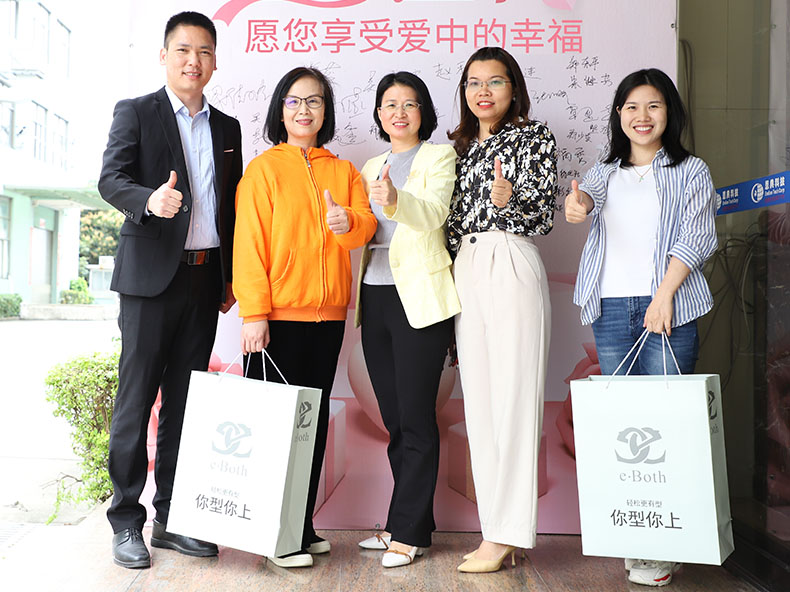 定制禮品雙肩背包-滿足需求