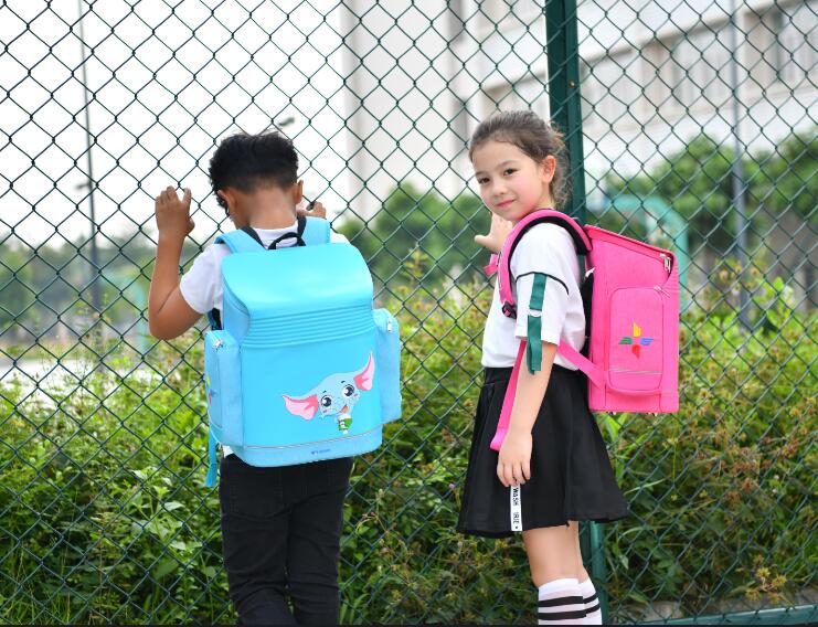 定制小學(xué)生書包 