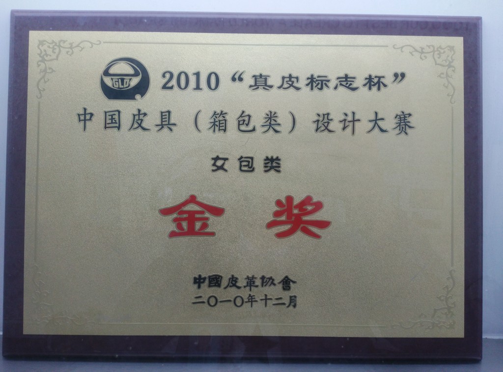 廣東包包廠家,電腦雙肩背包訂做,廣東雙肩包定制廠家,深圳背包定做logo,母嬰背包定做工廠