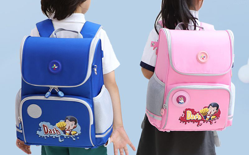 定制兒童護(hù)脊背包
