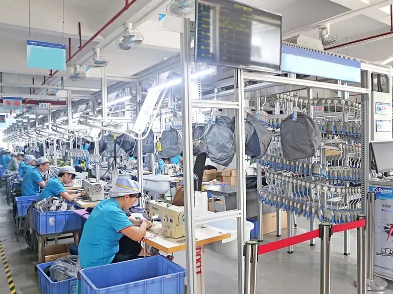 恩典科技商務背包廠家,廣東背包源頭生產(chǎn)廠家.jpg