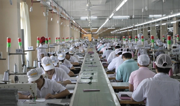 禮品背包定制,雙肩背包生產(chǎn)廠家,背包定制,雙肩背包廠家,包包定制廠家,
