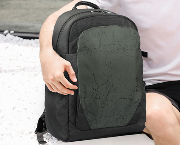 旅行雙肩包廠家-現(xiàn)代人出行的必備良品